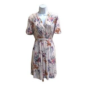 Love Stitch Pale Pink Floral Short Dress Sz S V-neck Flutter Feminine Romantic